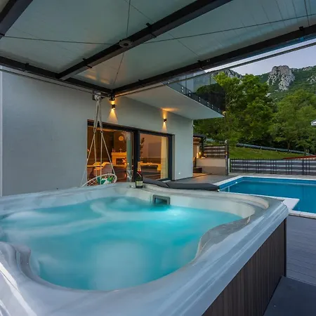 Saric * Bribir (Primorje-Gorski Kotar)