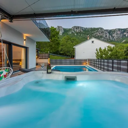 Saric Villa *