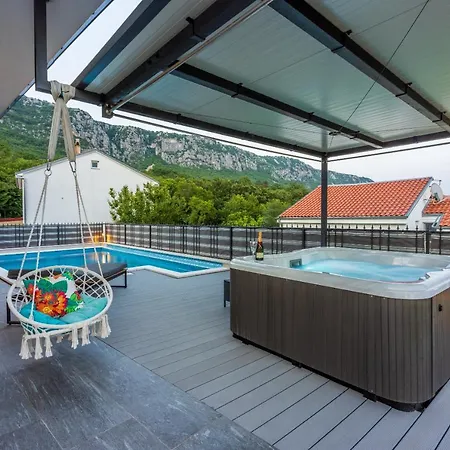 Saric * Bribir (Primorje-Gorski Kotar)