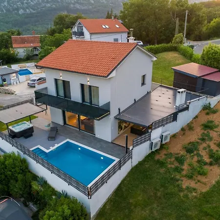 Villa Saric