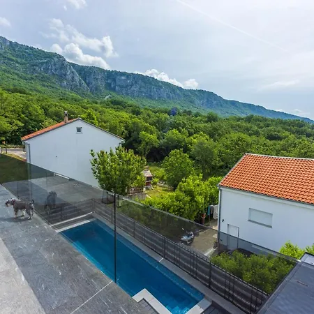 Villa Saric Bribir (Primorje-Gorski Kotar)
