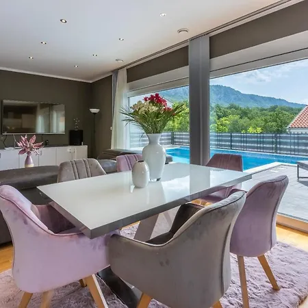 Villa Saric *