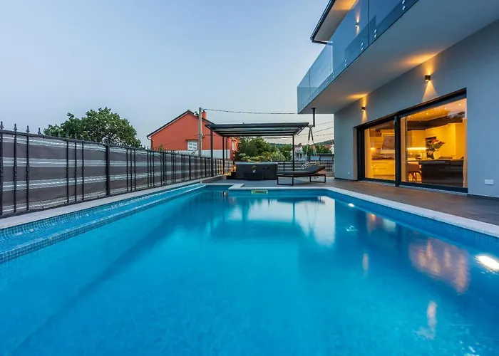 Saric * Bribir (Primorje-Gorski Kotar)