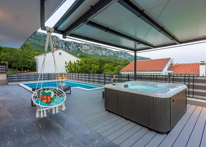 Saric * Bribir (Primorje-Gorski Kotar)