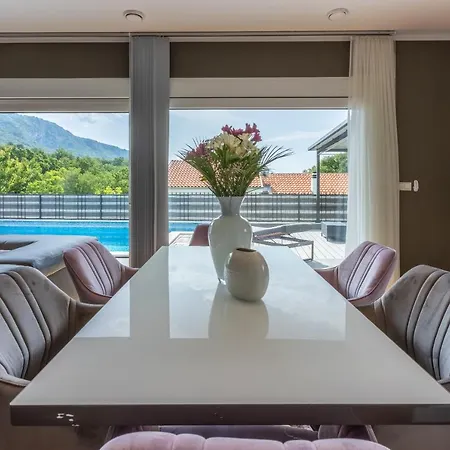 Villa Saric *