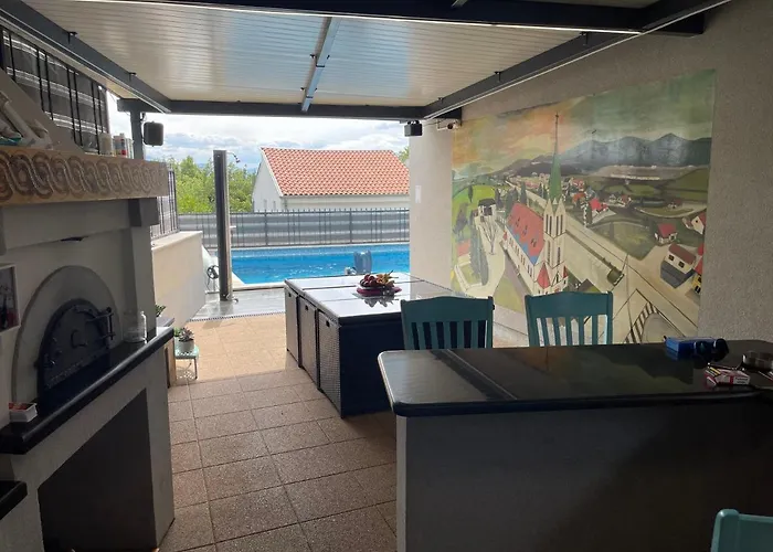 Saric Bribir (Primorje-Gorski Kotar)